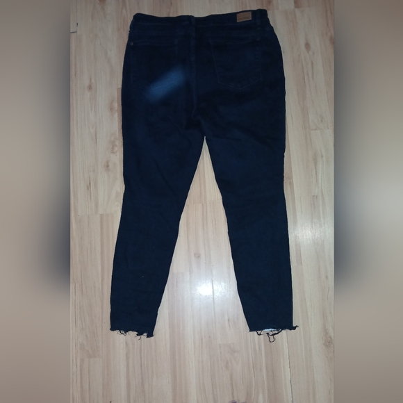 Judy Blue Black Distressed Jeans Size 15/32 - Picture 6 of 6